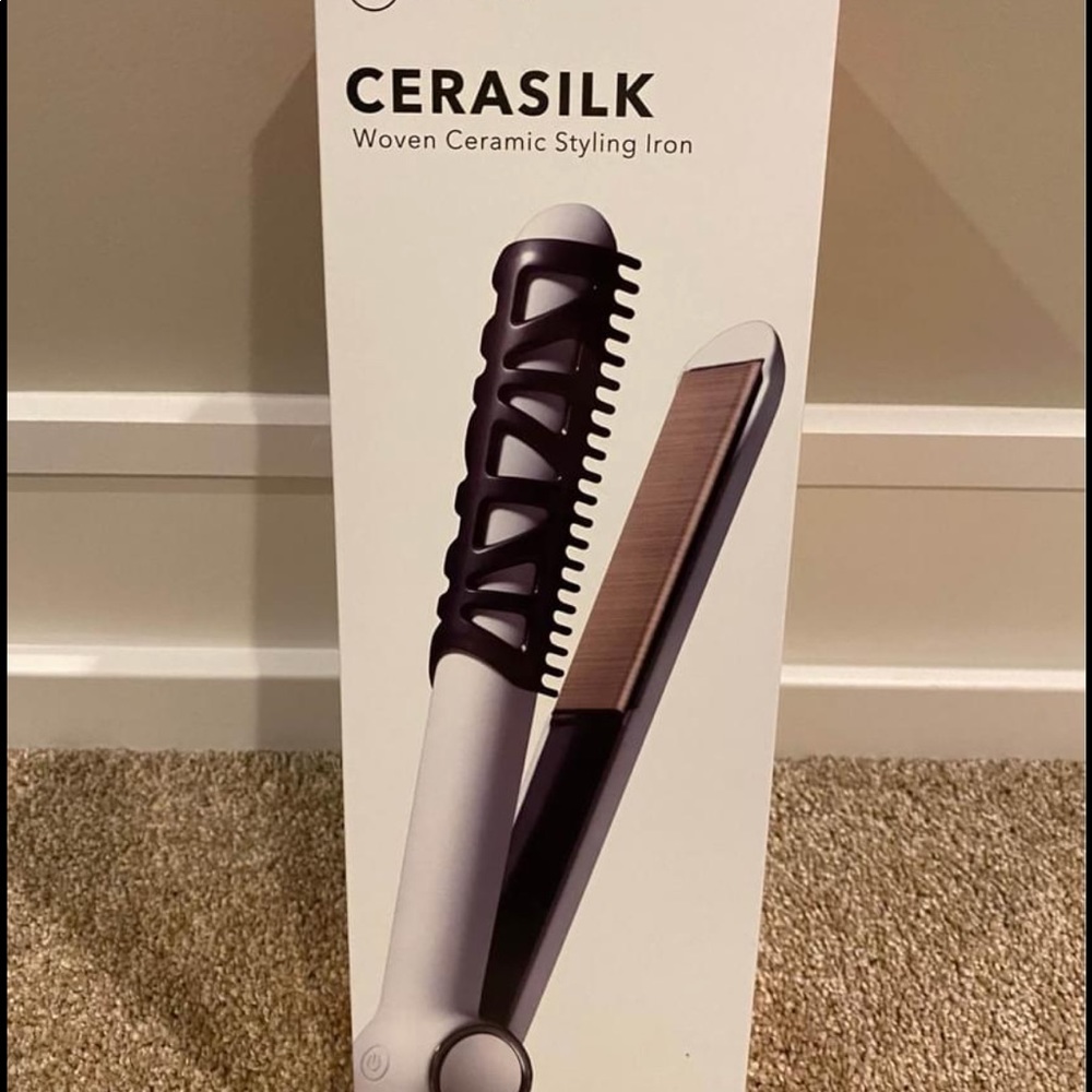 Instyler Cerasilk woven ceramic styling iron